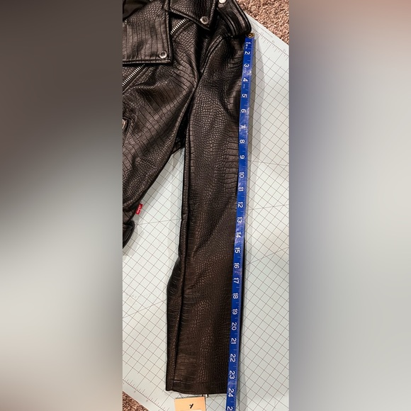 Levi’s black croc faux leather moto jacket - Picture 15 of 15